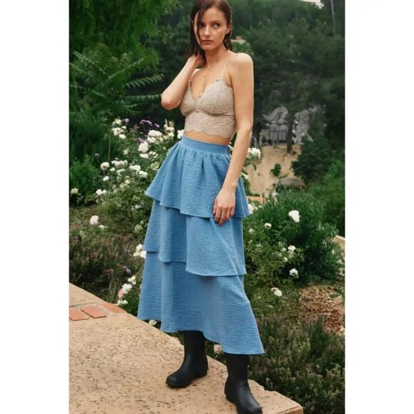 Smocked Waistband Cracked Woven Tiered Midi Skirt - Picture 4 of 4